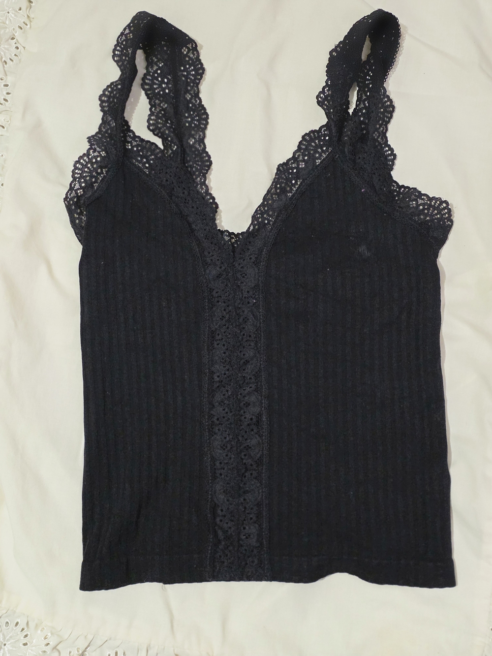 Lace-Trim Ribbed Camisole in Black